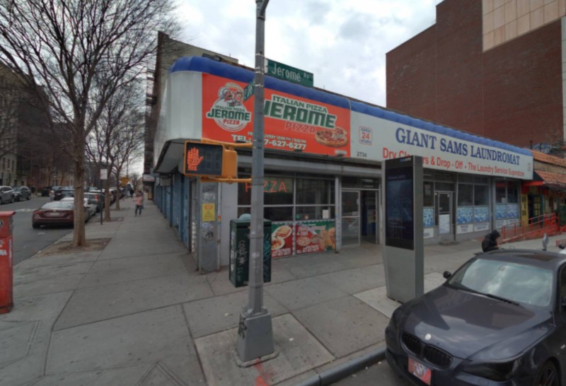 2748 Jerome Avenue (Credit - Cyclomedia)